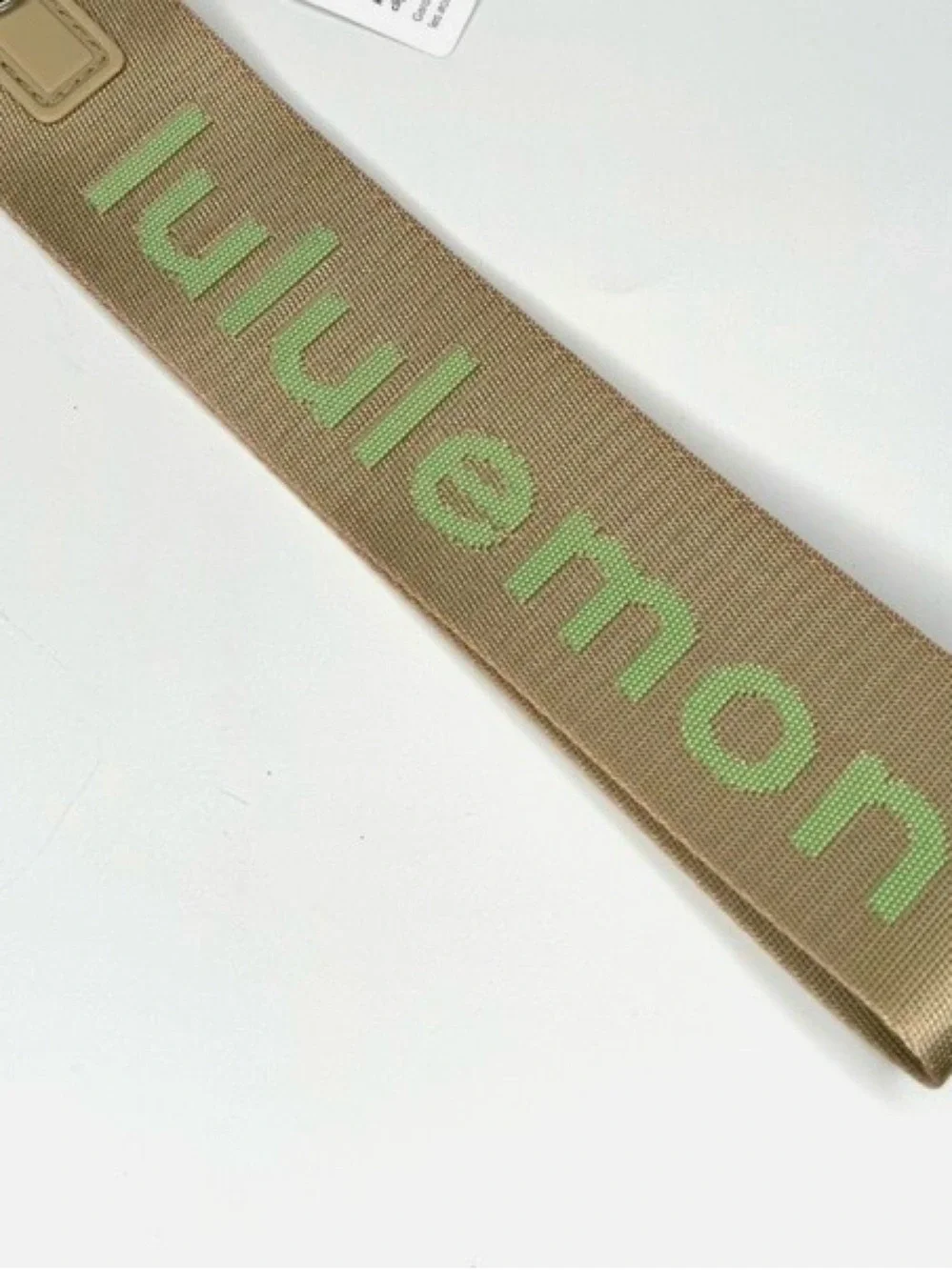 Lululemon Never Lost Keychain in Trench/Pistachio 13